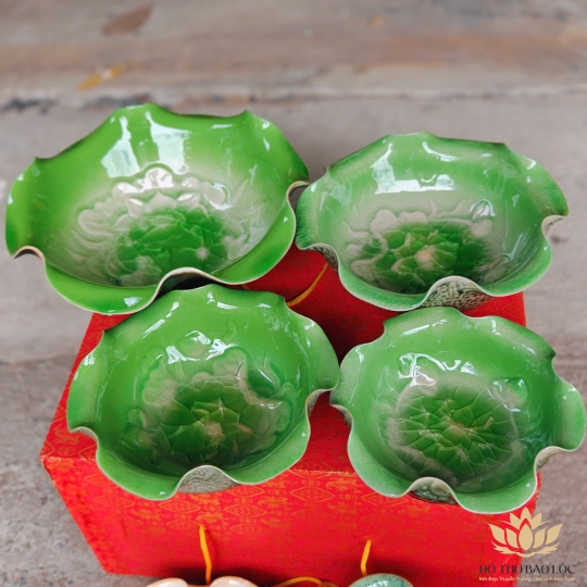 Bát thả bông kèm chân đế bát tụ lộc “ Minh đường tụ thủy” mem đá Bát Tràng – Màu xanh lá sen (4 cỡ)