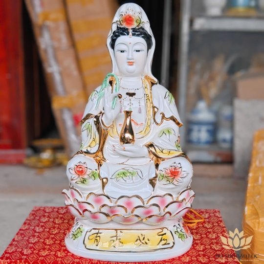 Tượng Phật Quan Thế Âm Bồ Tát bằng sứ đức cao 40cm và 45cm