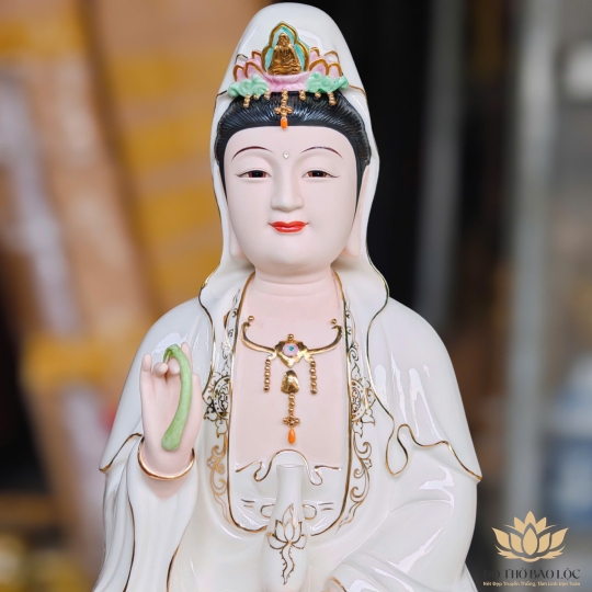 Tượng Phật Quan Thế Âm Bồ Tát bằng sứ đức hóa cao cấp cao 41cm