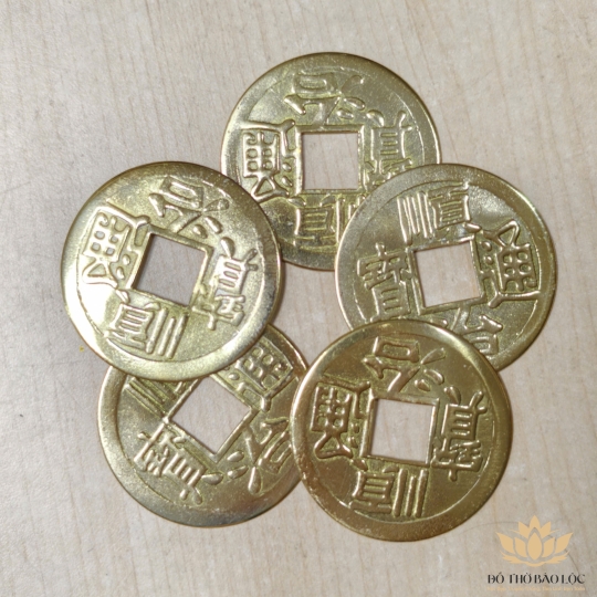 Đồng xu cổ, đồng xu ngũ đế, đồng xu chiêu tài lộc bằng đồng có phủ keo đường kính 4cm (1 đồng)