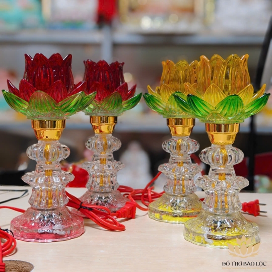 Cặp Đèn Thờ Pha Lê Hoa Sen Thủy Tinh  cao cấp, đèn led 7 màu cao 25cm– hoa sen vàng và đỏ 