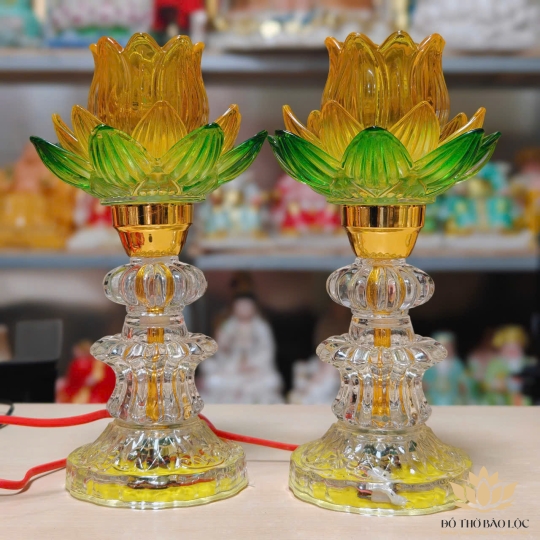 Cặp Đèn Thờ Pha Lê Hoa Sen Thủy Tinh  cao cấp, đèn led 7 màu cao 25cm– hoa sen vàng và đỏ 
