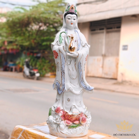 Tượng Phật Quan Âm Đứng Đài Sen Trắng Sứ trắng cao 57cm