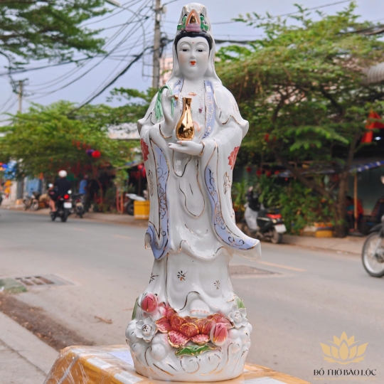 Tượng Phật Quan Âm Đứng Đài Sen Trắng Sứ trắng cao 57cm