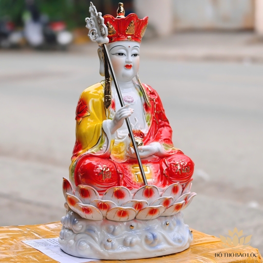 Tượng Địa Tạng Vương Bồ Tát ngồi đài sen bằng sứ cao 40cm