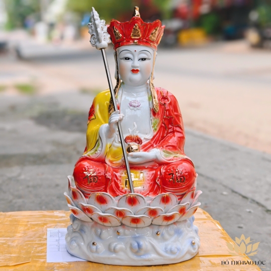 Tượng Địa Tạng Vương Bồ Tát ngồi đài sen bằng sứ cao 40cm
