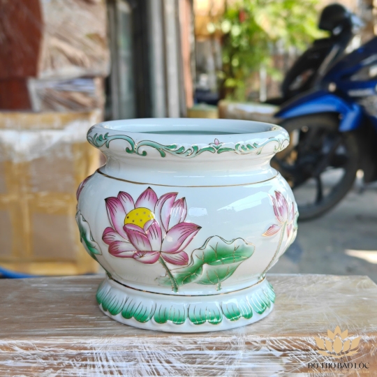 Lư hương sứ bạch ngọc hoa sen tím nổi cao cấp đường kính 13cm
